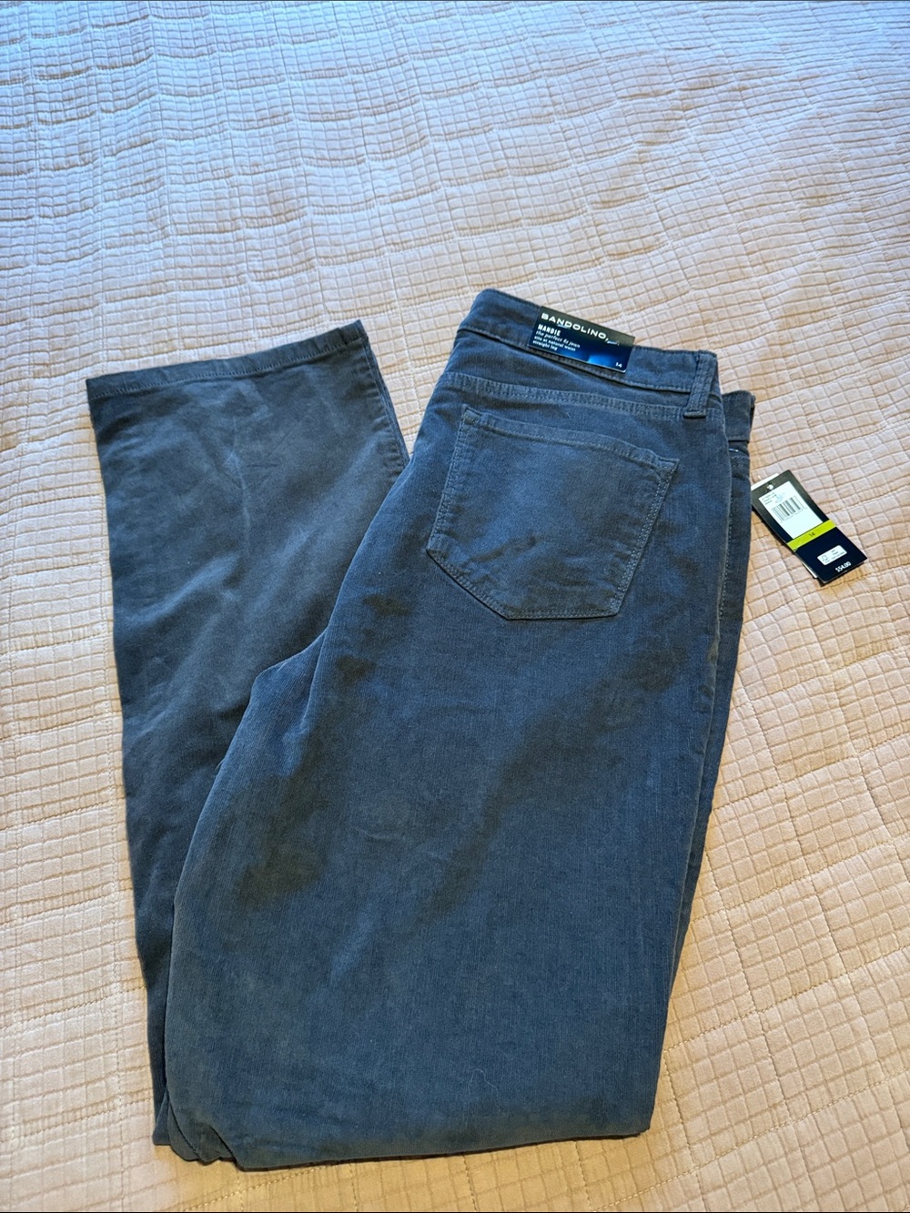 Bandolino Women’s Straight Leg Jeans in Charcoal